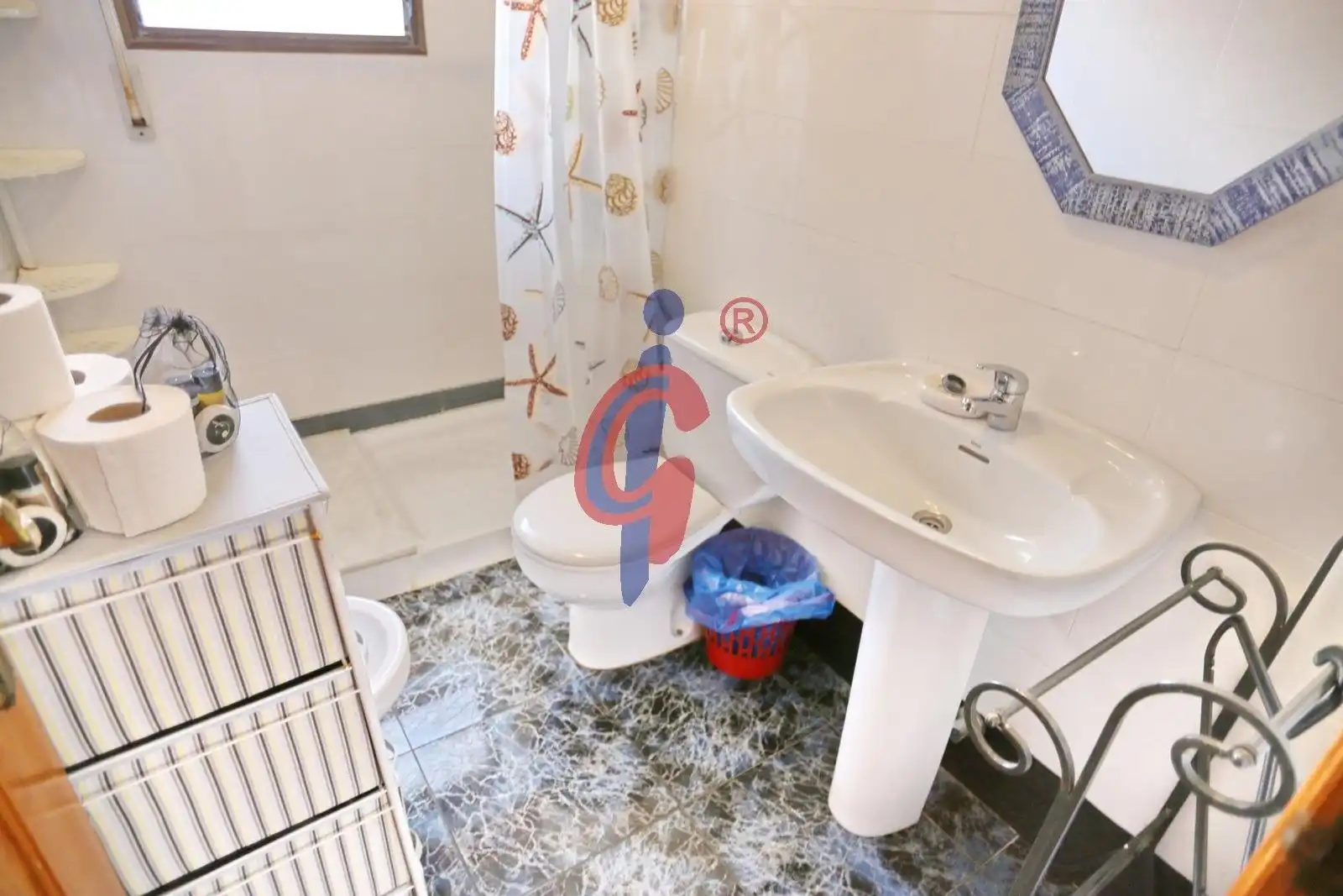 Baño de Casa adosada en venta en Guardamar del Segura con Aire acondicionado, Terraza y Amueblado