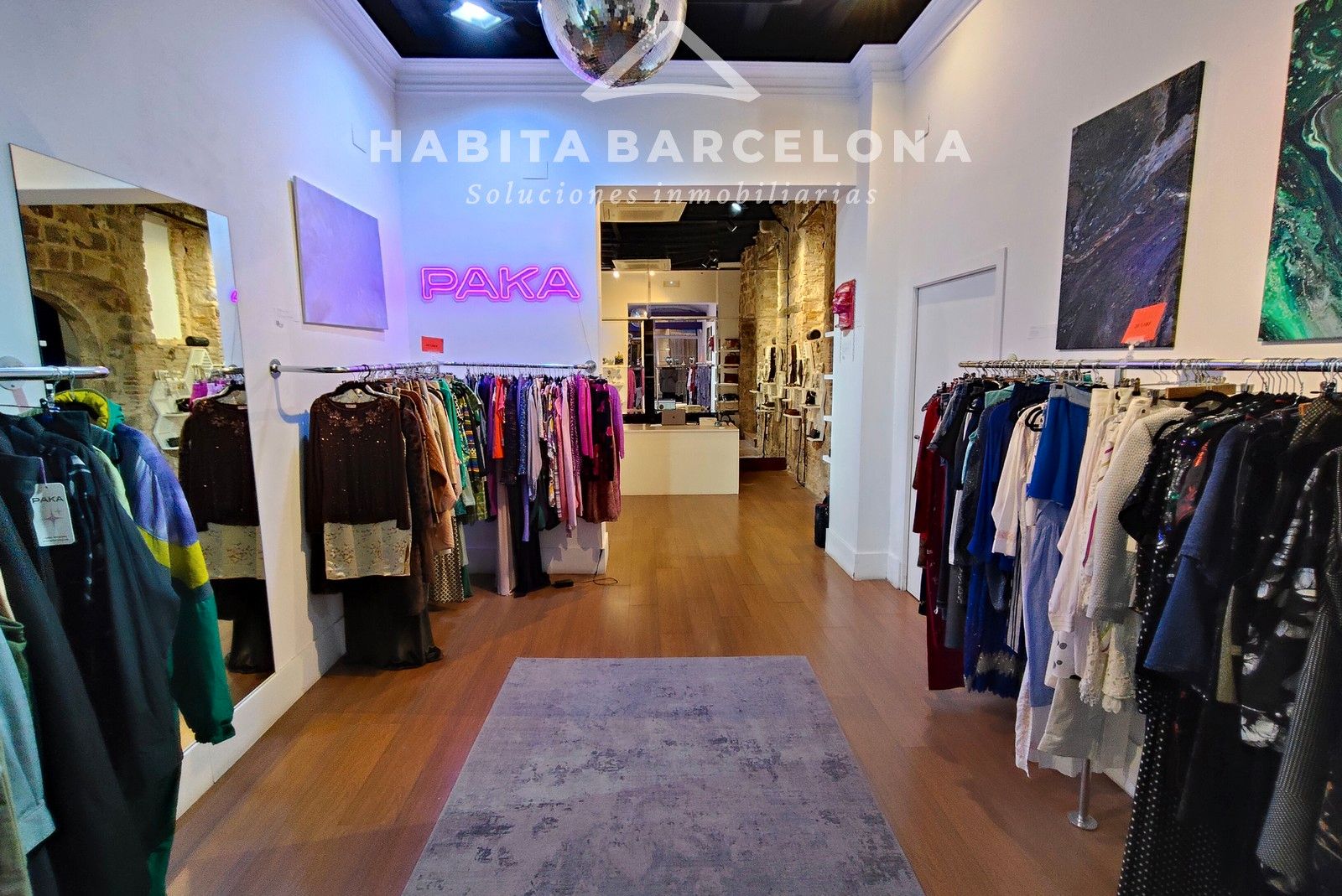 Local de alquiler en  Barcelona Capital con Aire acondicionado, Calefacción y Parquet