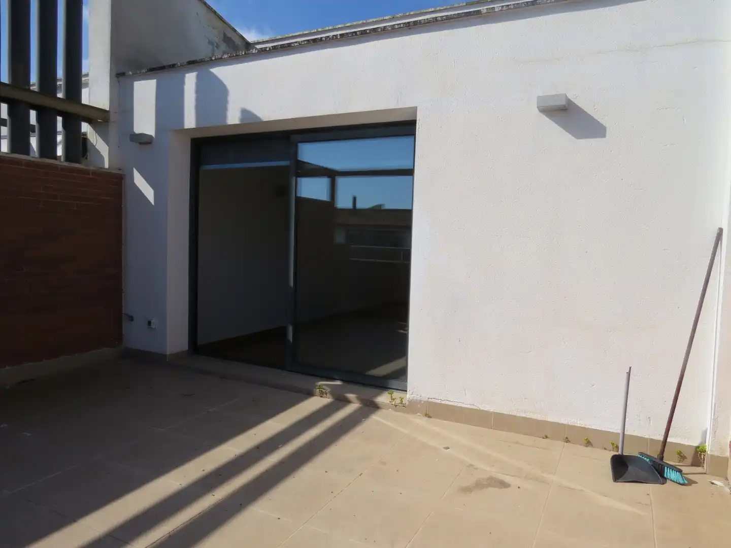 Terrasse von Einfamilien-Reihenhaus zum Verkauf in Sant Andreu de Llavaneres mit Klimaanlage, Heizung und Parkett