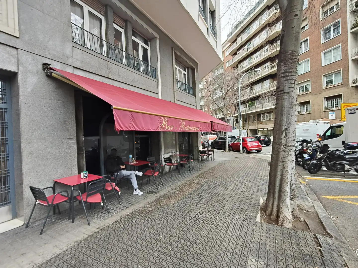 Local en traspaso en Barcelona con Terraza y Amueblado