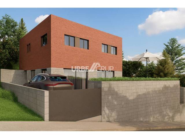 Casa-chalet en Venta en Calle tunisia en Can Parellada