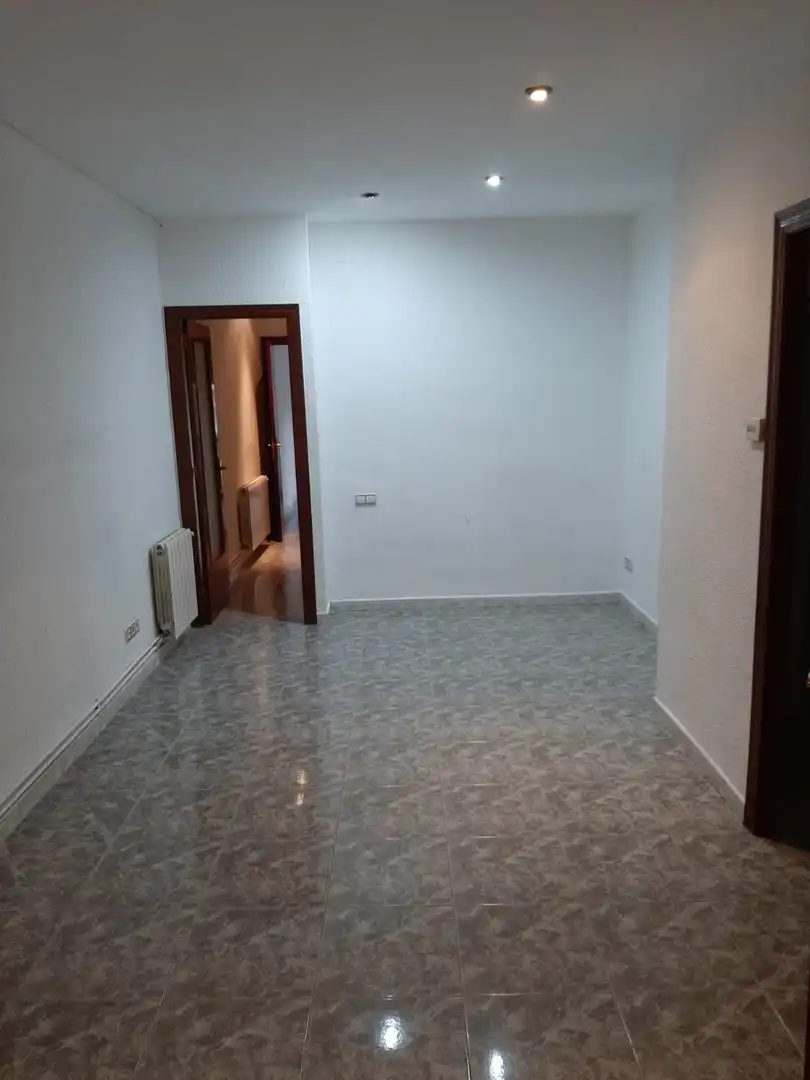 Piso en venta en RUIZ DE PADRON, 45, El Camp de l'Arpa del Clot