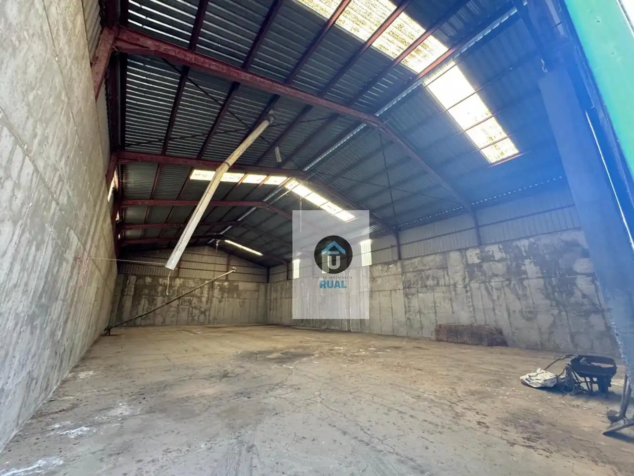 Vista exterior de Nave industrial en venta en Malpica de Tajo
