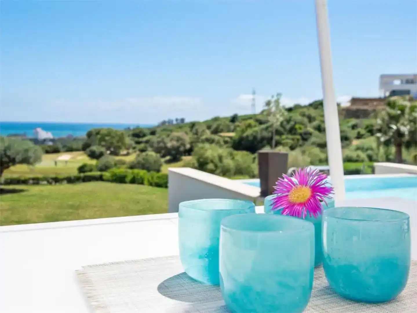 Terrassa de Casa adosada de lloguer en Estepona amb Aire condicionat, Jardí privat i Parquet