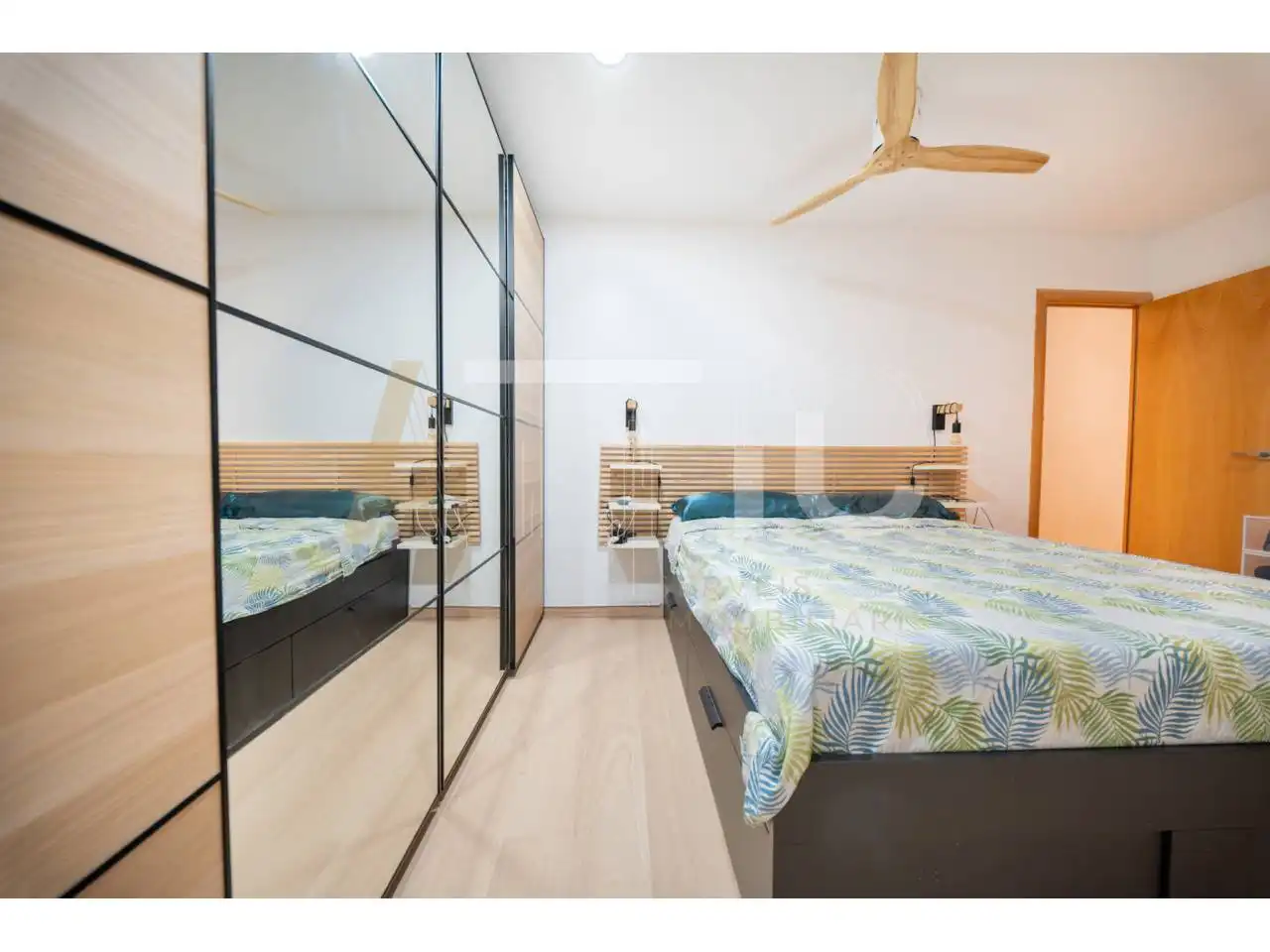Habitación de Piso en venta en Sabadell con Aire acondicionado, Calefacción y Parquet