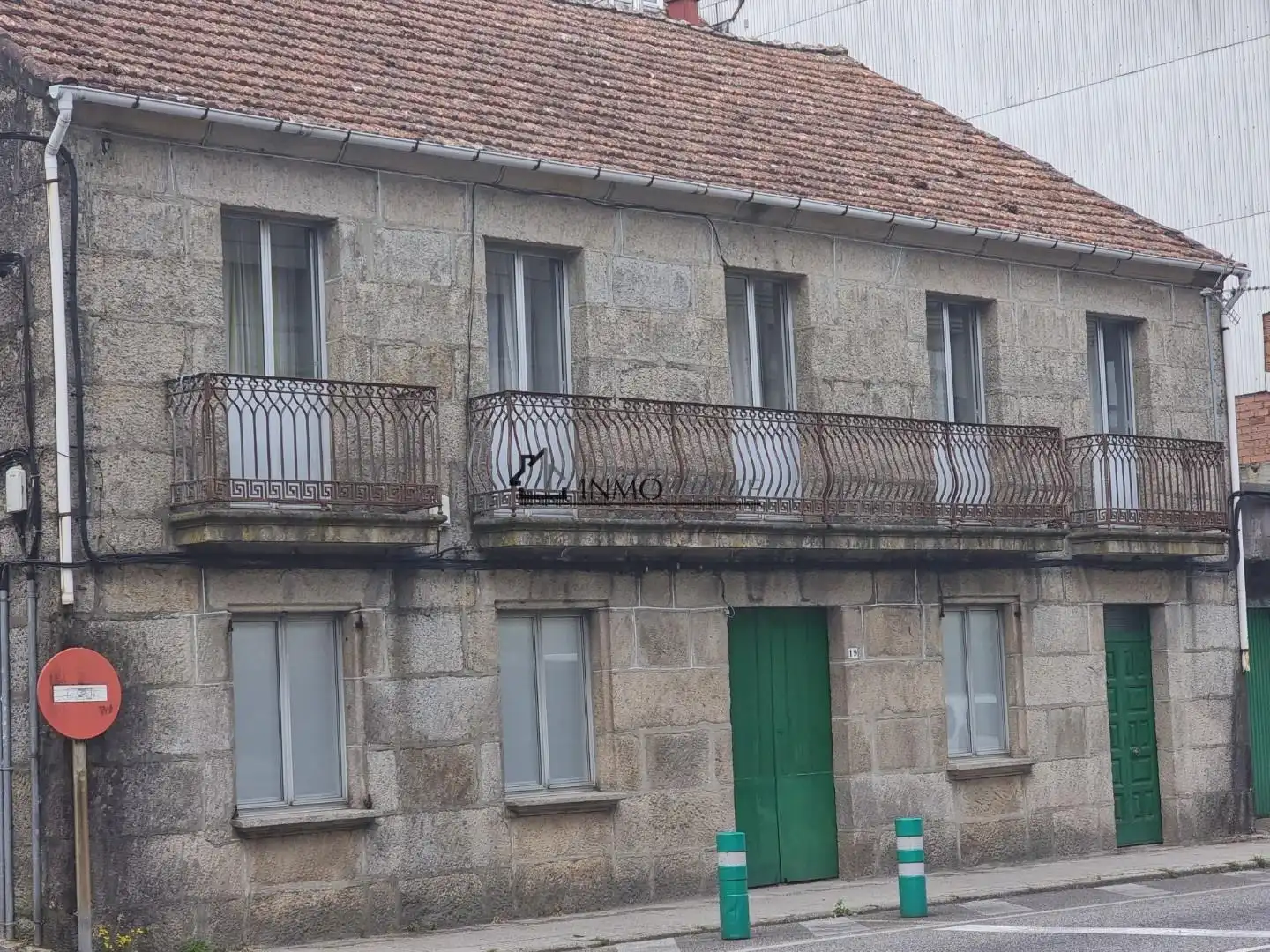 Vista exterior de Casa o xalet en venda en Poio amb Jardí privat, Traster i Balcó