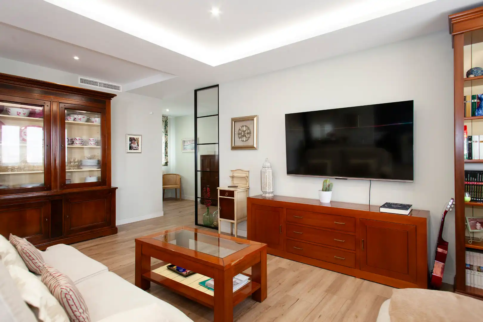 Sala de estar de Piso en venta en Jaén con Aire acondicionado, Calefacción y Amueblado