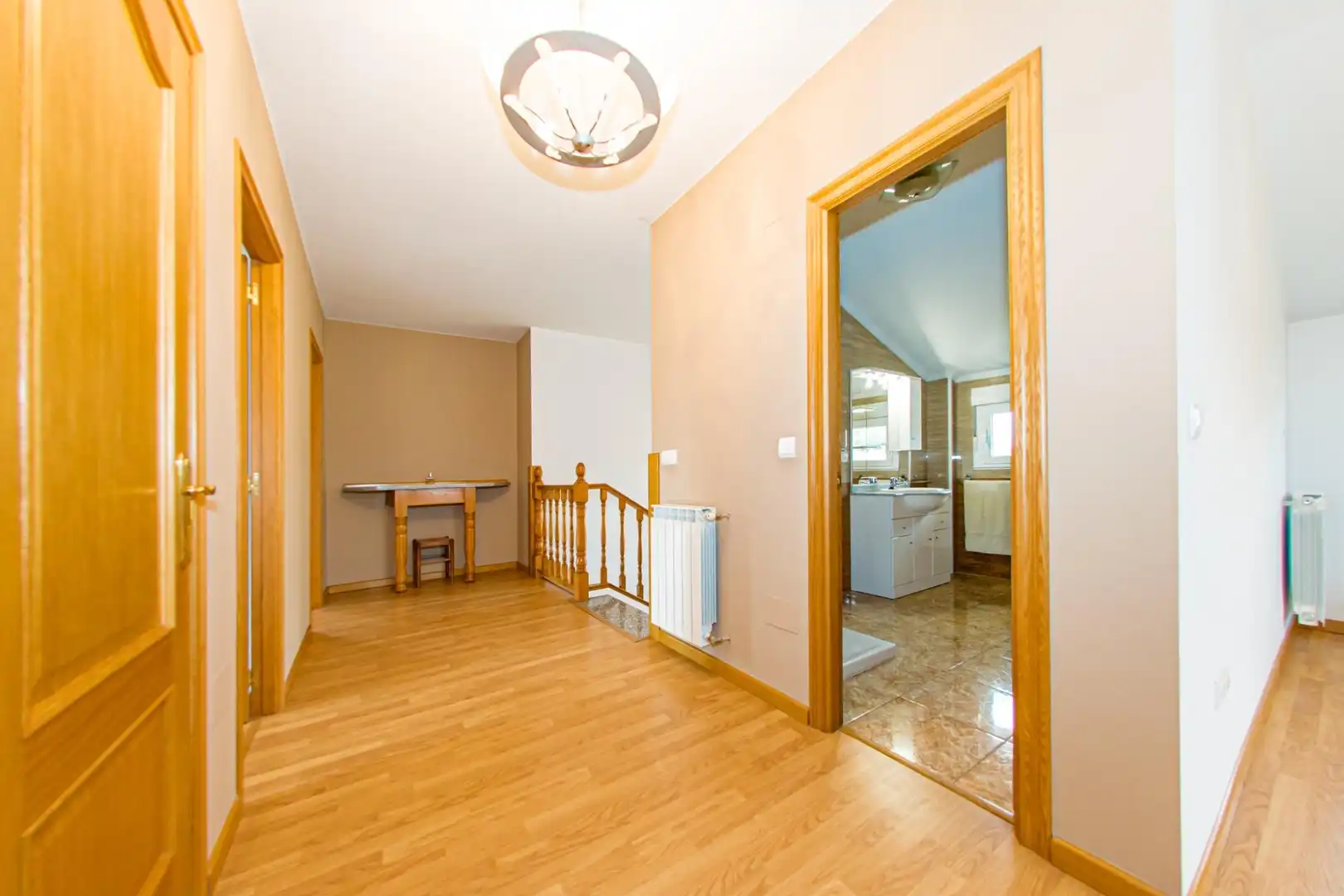 Haus oder Chalet zum Verkauf in Ponferrada mit Heizung, Privatgarten und Terrasse