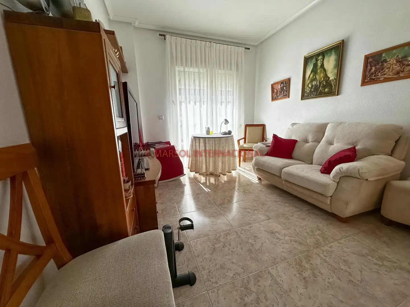 Sala d'estar de Casa o xalet en venda en Orihuela amb Jardí privat, Terrassa i Traster