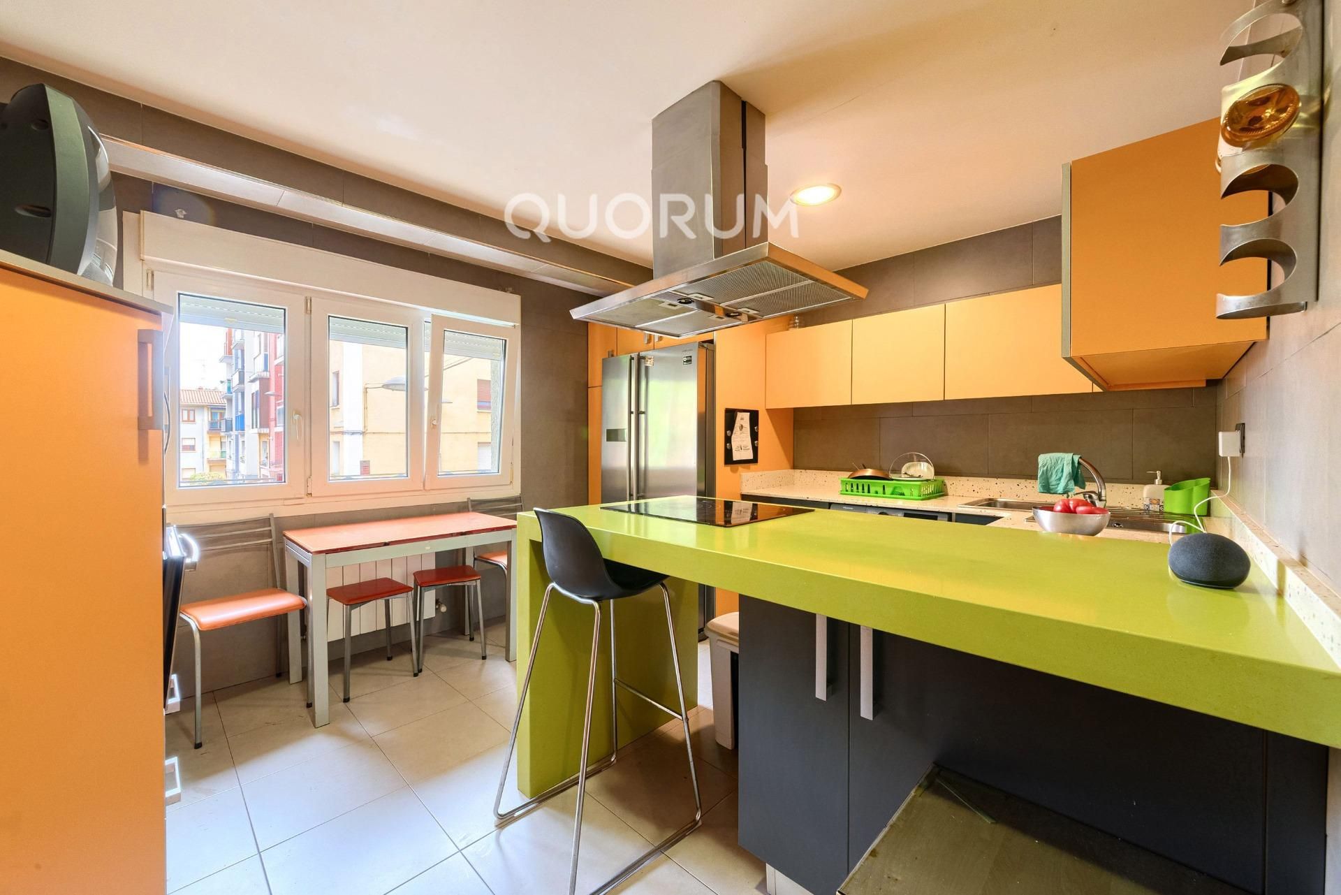 Kitchen of Flat for sale in Basauri   with Heating