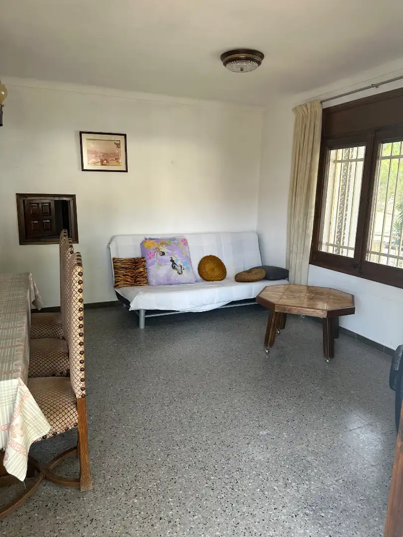 Sala d'estar de Casa o xalet en venda en L'Escala amb Jardí privat i Terrassa