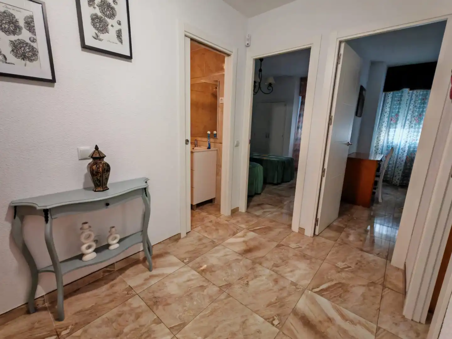 Wohnung zur Miete in Calle Nápoles, Sur - PAU 4