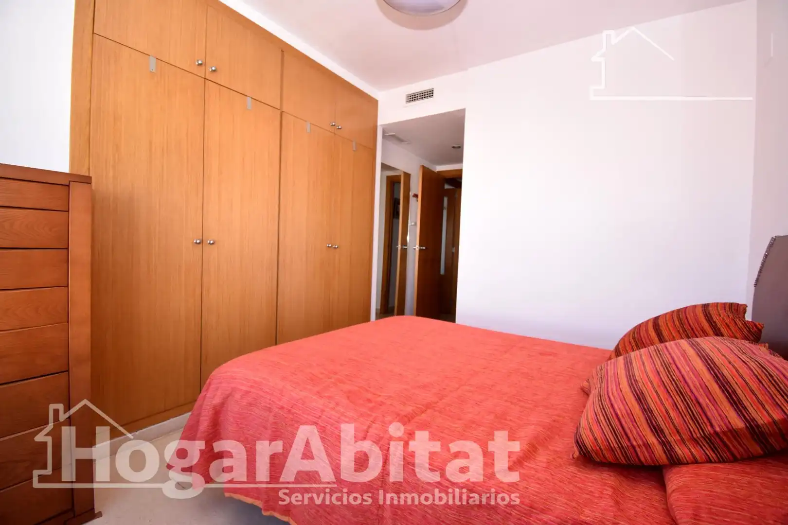Bedroom of Flat for sale in Torrent  with Air Conditioner, Heating and Furnished