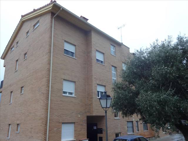 Garaje en Venta en Calle Voluntarios Protección Civil en La Adrada