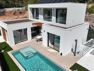 Villa avec balcon à vendre à Escandinavia