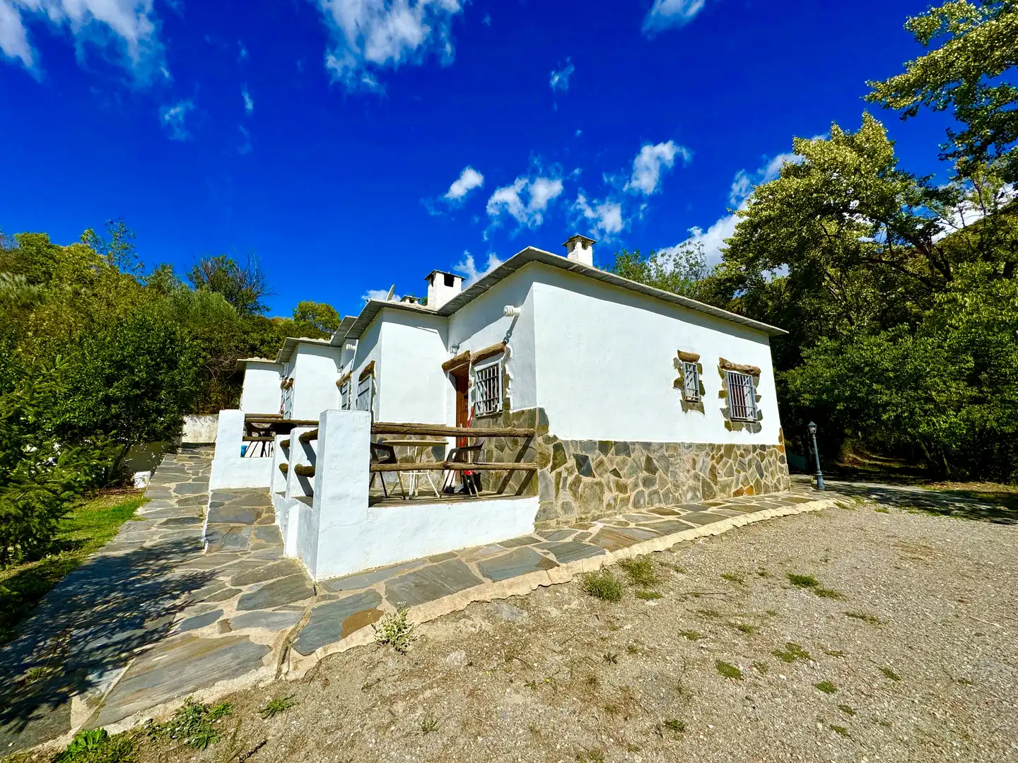 Vista exterior de Terreno en venta en Alpujarra de la Sierra