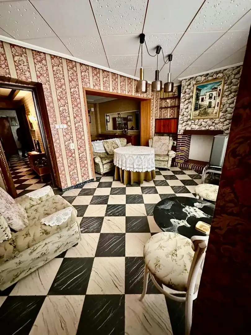 Sala de estar de Edificio en venta en Elda