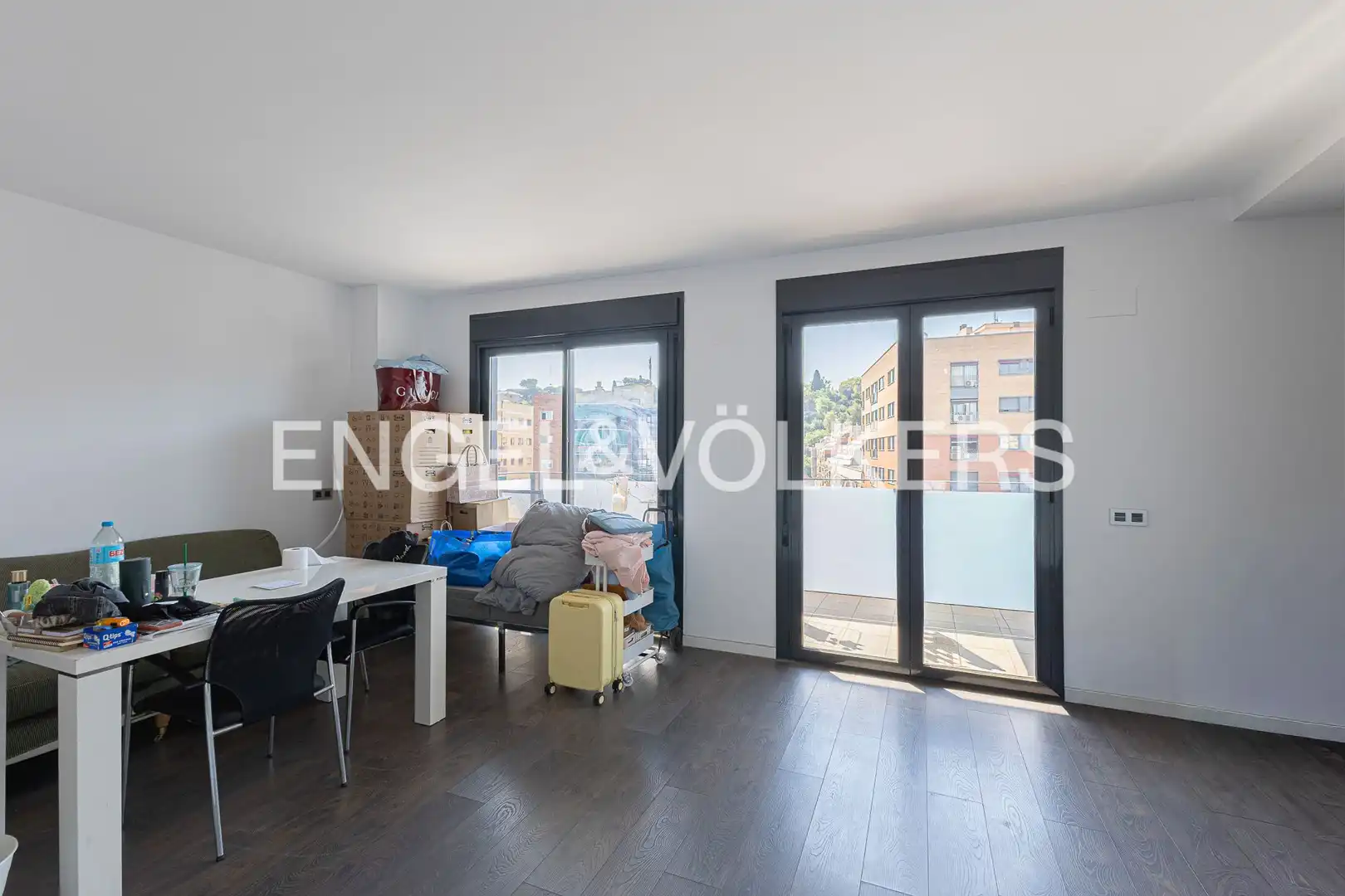 Exterior view of Flat for sale in Barcelona  with Air Conditioner, Heating and Parquet flooring