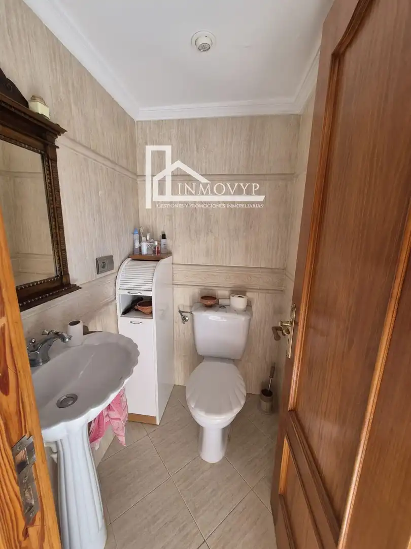 Badezimmer von Einfamilien-Reihenhaus zum Verkauf in Calvià mit Klimaanlage, Terrasse und Schwimmbad