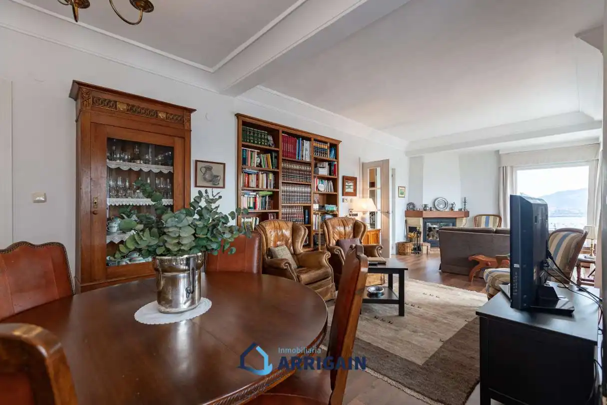 Comedor de Dúplex en venta en Donostia - San Sebastián  con Calefacción, Jardín privado y Terraza