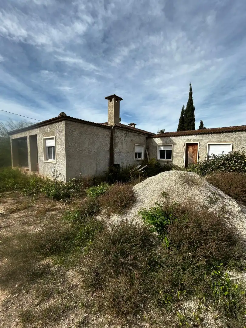 Vista exterior de Casa o xalet en venda en Crevillent