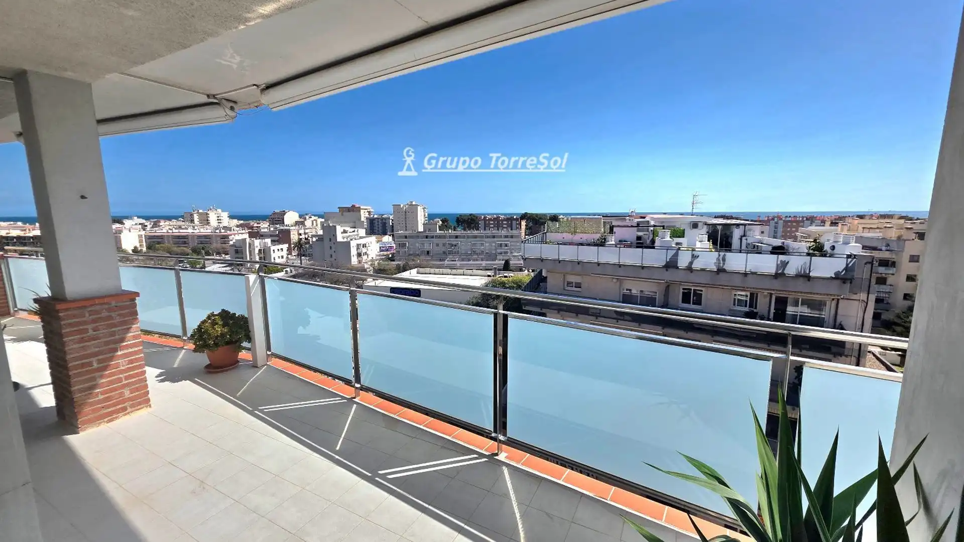 Terraza de Ático de alquiler en Torredembarra con Aire acondicionado, Calefacción y Terraza