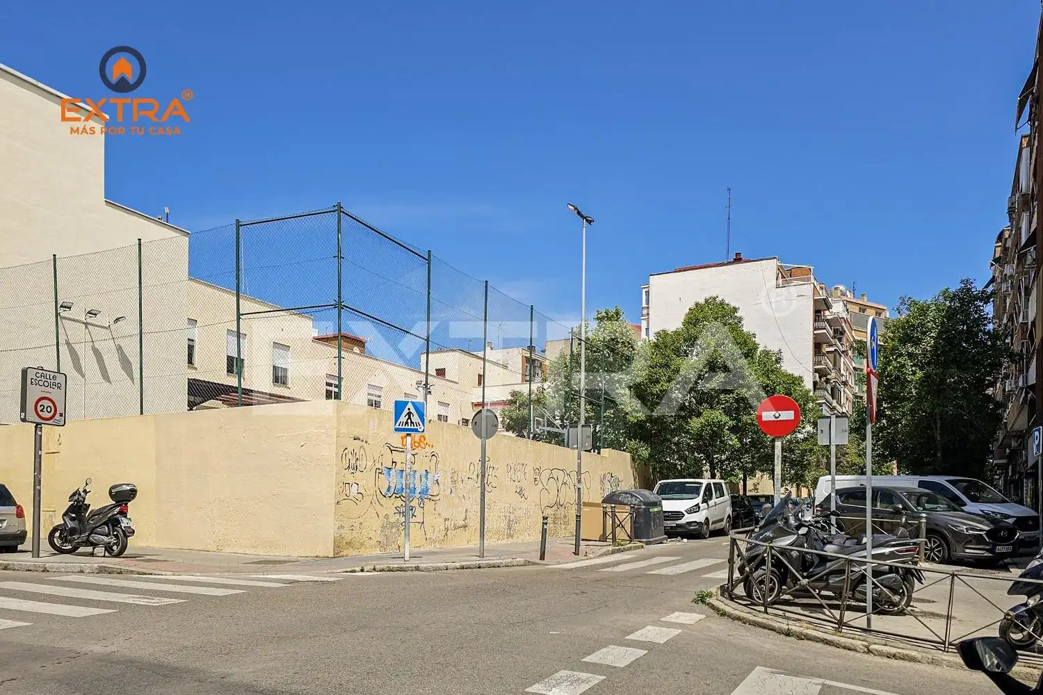 Außenansicht von Geschaftsraum zum Verkauf in Madrid