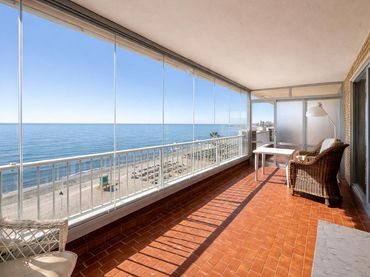 Apartament amb piscina en venda a Las Gaviotas  - Carvajal