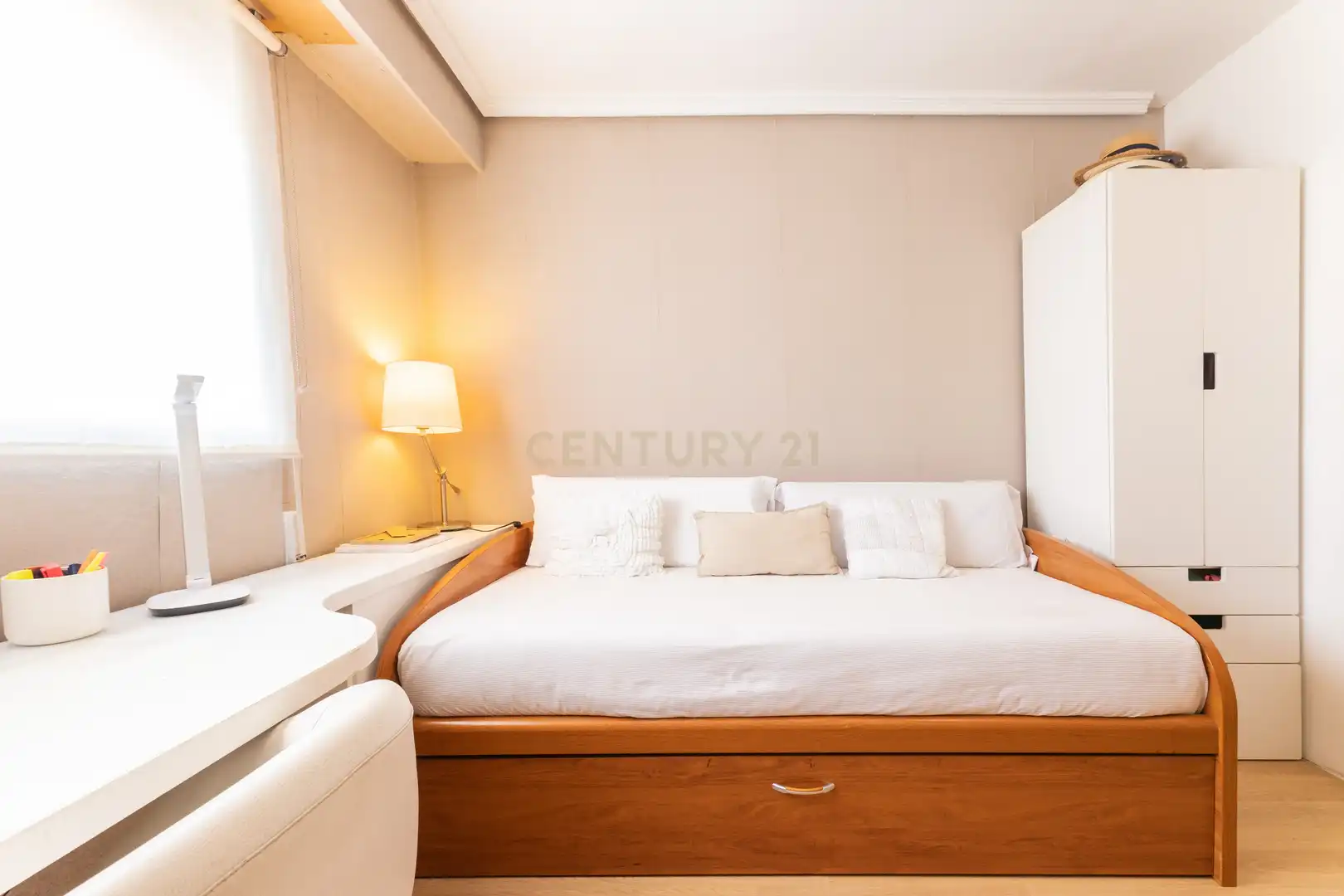 Habitación de Piso en venta en Valencia con Aire acondicionado, Trastero y Balcón
