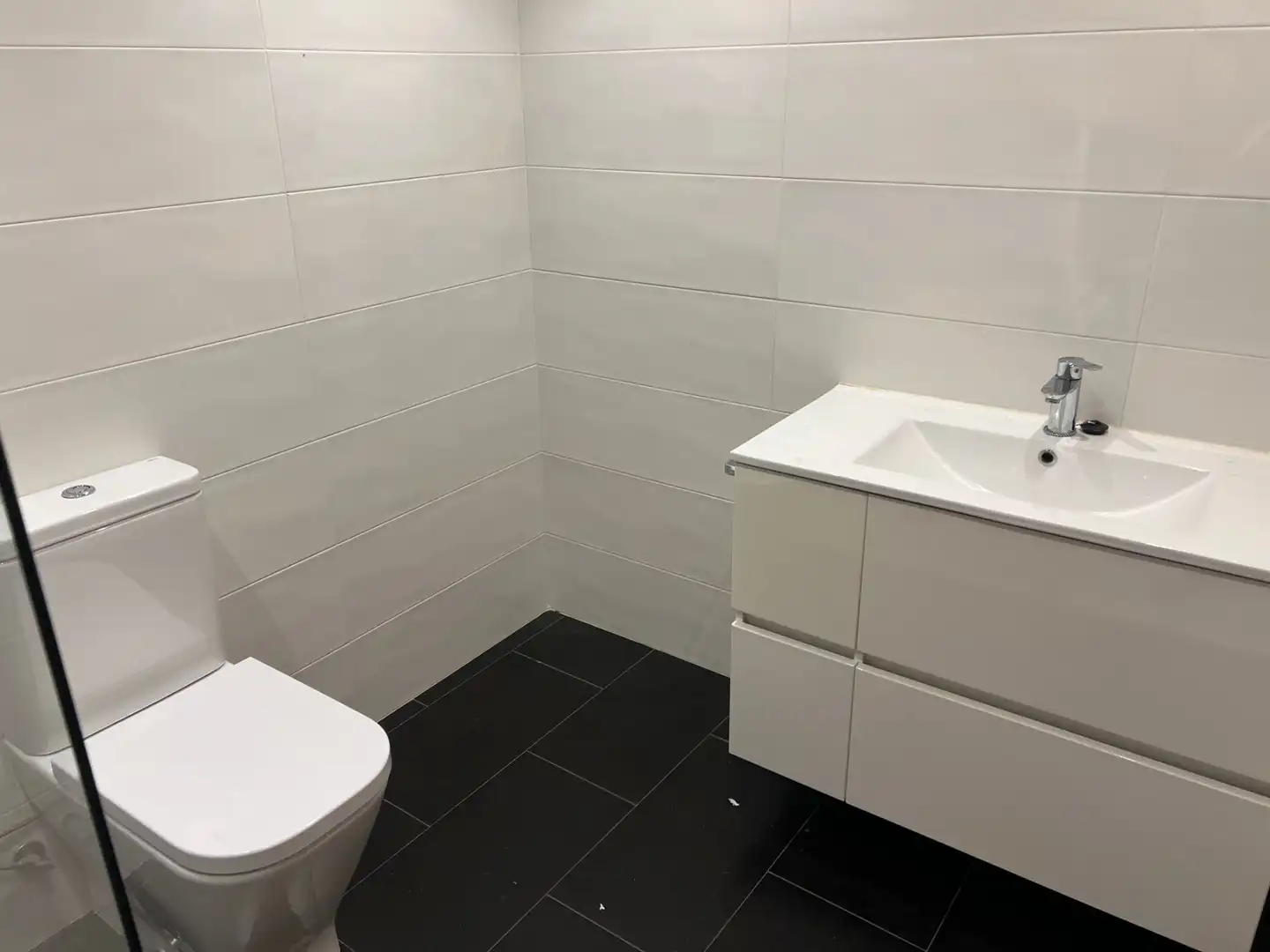 Baño de Piso en venta en Oviedo  con Calefacción, Parquet y Terraza