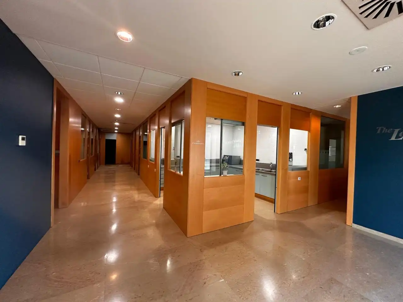 Local comercial de lloguer a JOSEP UMBERT I VENTURA, imagen 25