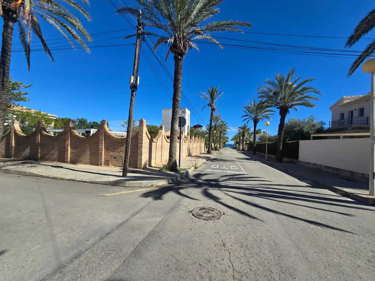 Vista exterior de Casa o xalet en venda en Orihuela amb Aire condicionat, Calefacció i Jardí privat