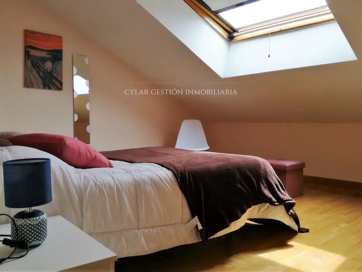 Bedroom of Flat for rent in Salamanca  with Heating, Parquet flooring and Furnished