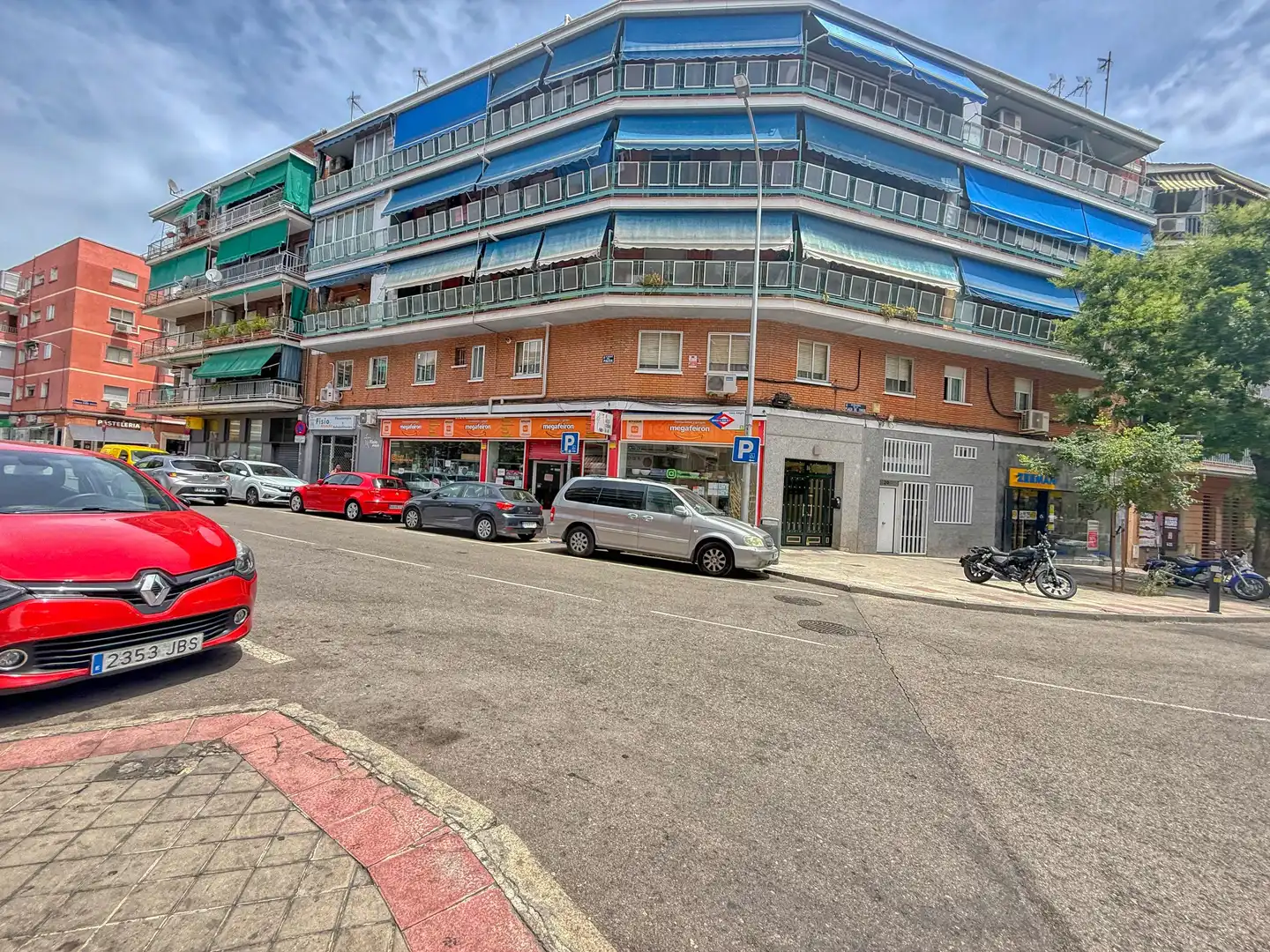 Vista exterior de Pis en venda en Madrid amb Aire condicionat, Calefacció i Terrassa