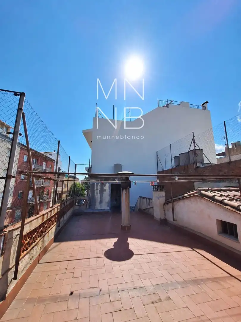 Terrassa de Casa adosada en venda en Mataró amb Calefacció, Jardí privat i Terrassa