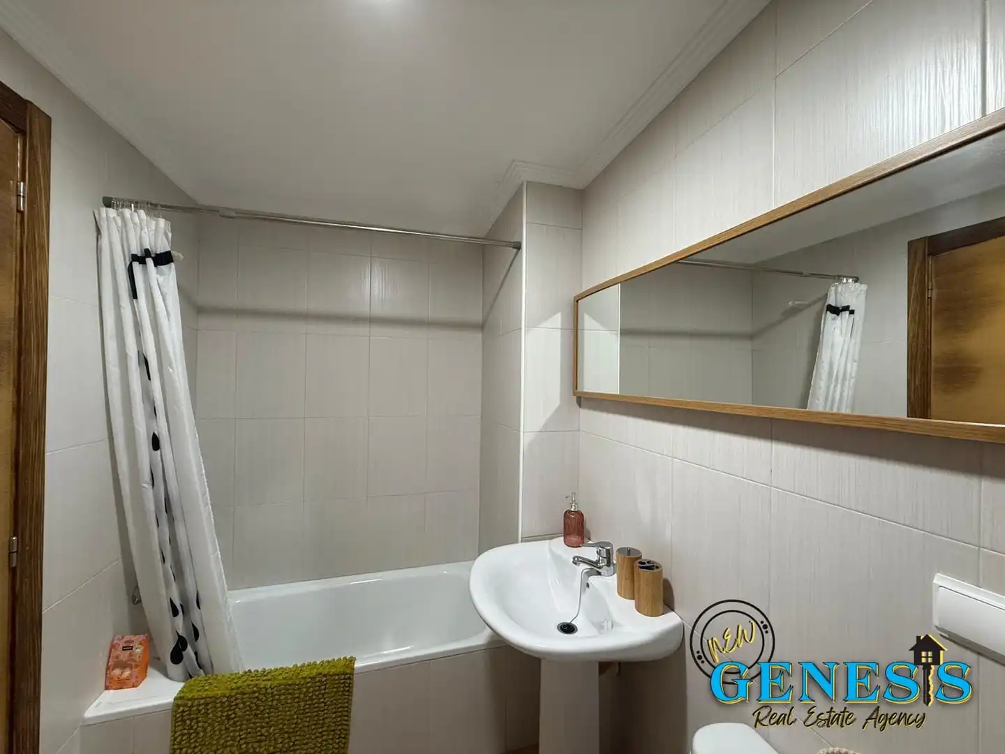 Badezimmer von Wohnungen zum Verkauf in Torrevieja mit Klimaanlage, Abstellraum und Möbliert