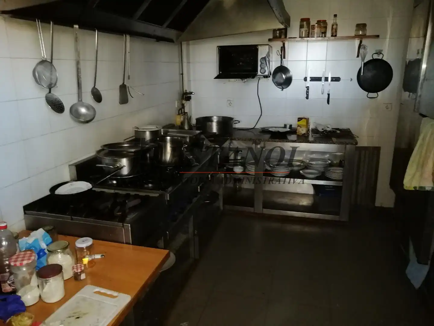 Cuina de Nau industrial en venda en La Seu d'Urgell