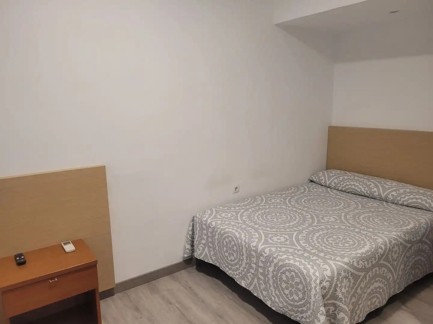 Bedroom of Flat for rent in Madrid  with Air Conditioner, Heating and Furnished