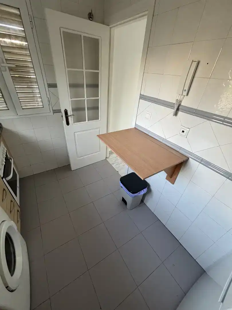 Cuina de Pis de lloguer en Benalmádena amb Aire condicionat, Piscina i Moblat