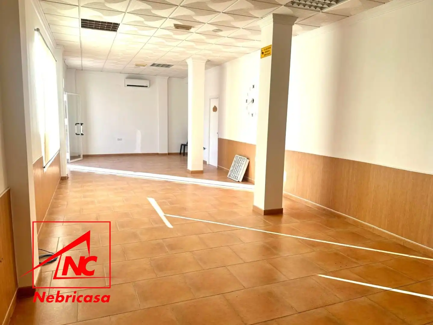 Locale commerciale in vendita a Lebrija, imagen 4