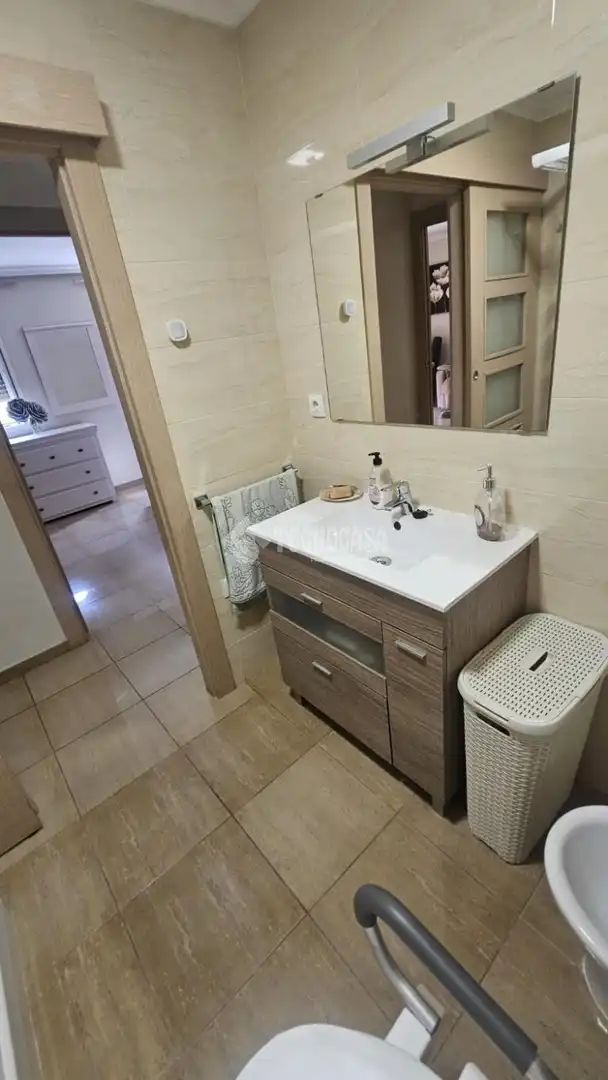 Baño de Piso en venta en Sevilla con Aire acondicionado