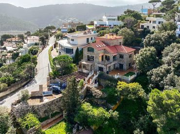 Xalet amb piscina en venda a Sa Riera - Sa Fontansa