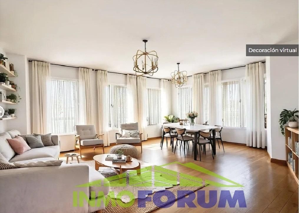 Sala de estar de Piso en venta en A Coruña Capital  con Jacuzzi