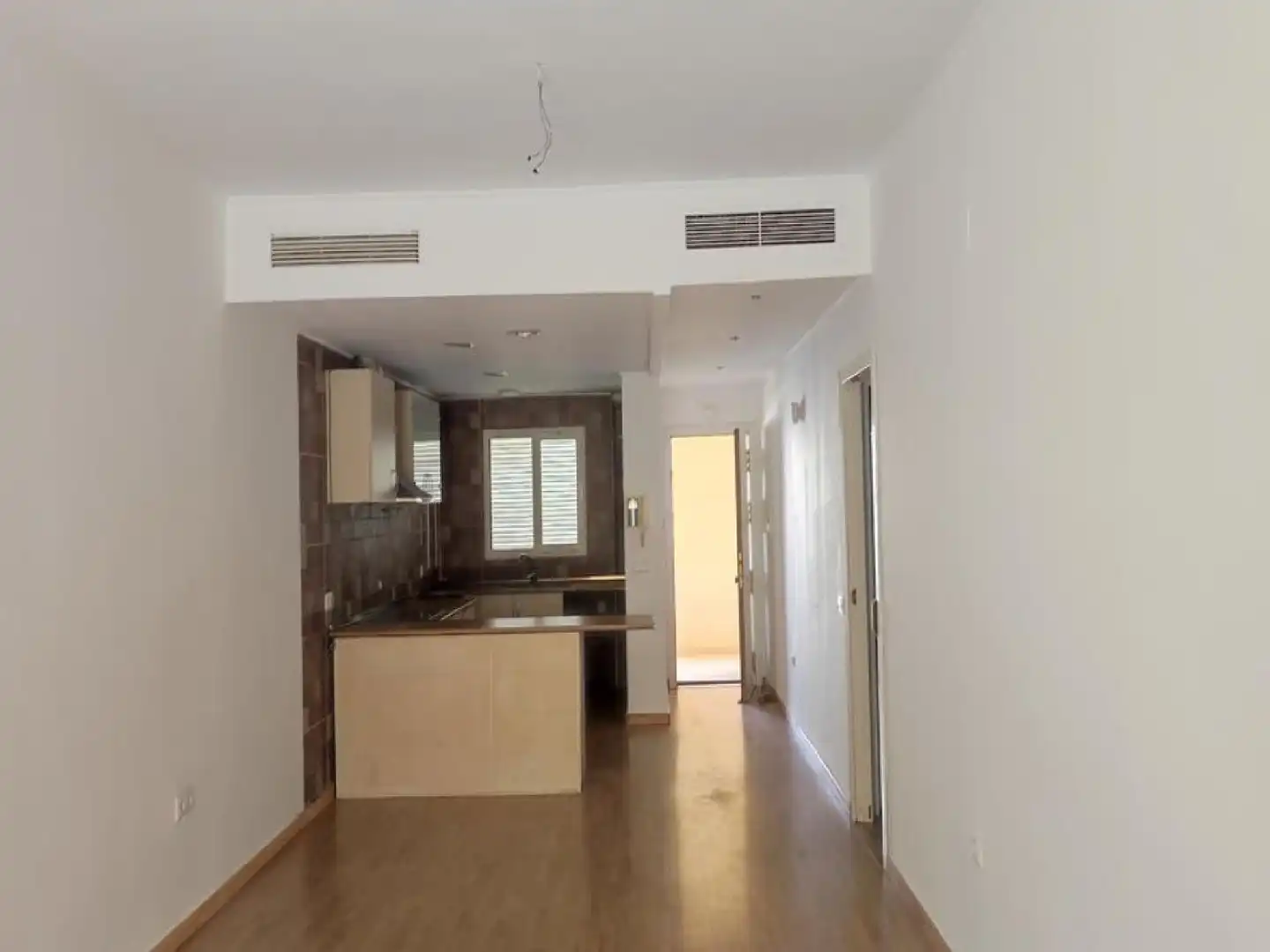 Cocina de Piso en venta en Almería con Trastero y Piscina comunitaria