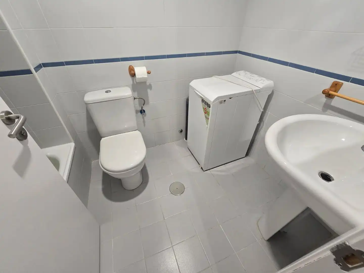Bany de Planta baixa de lloguer en Jerez de la Frontera amb Aire condicionat, Terrassa i Moblat