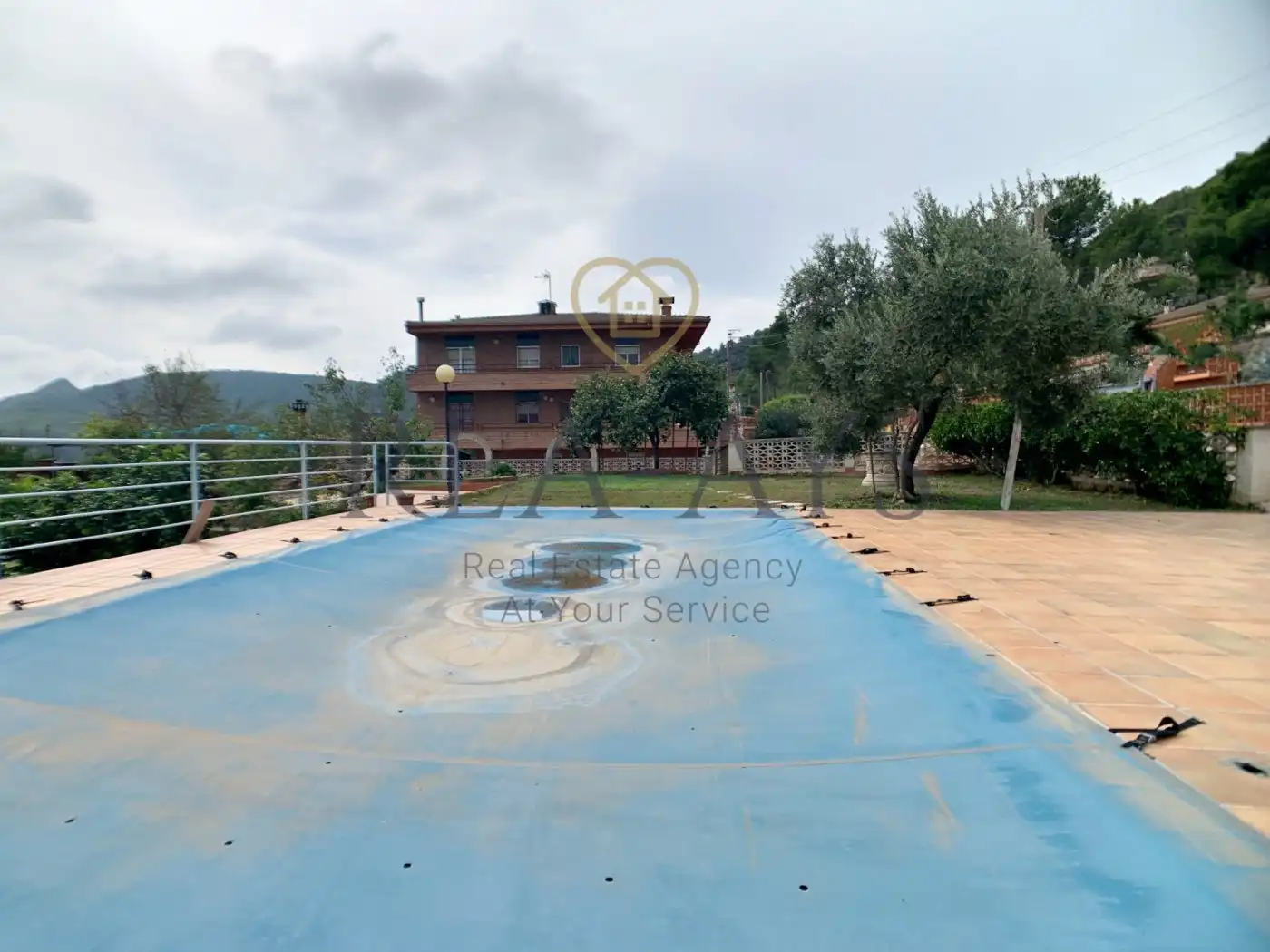 Piscina de Casa o chalet en venta en Vallirana con Jardín privado, Terraza y Trastero