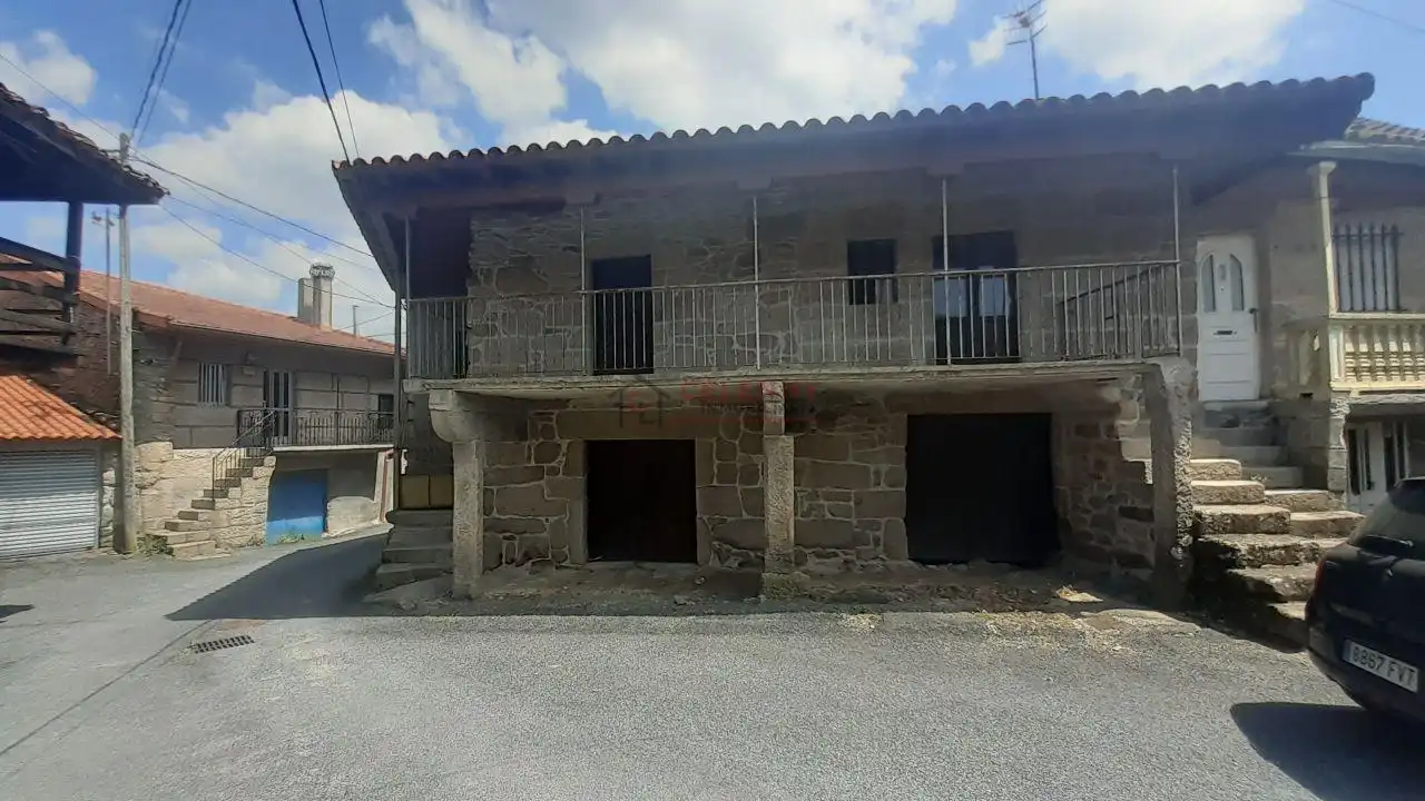 Vista exterior de Casa o chalet en venta en Paderne de Allariz con Balcón