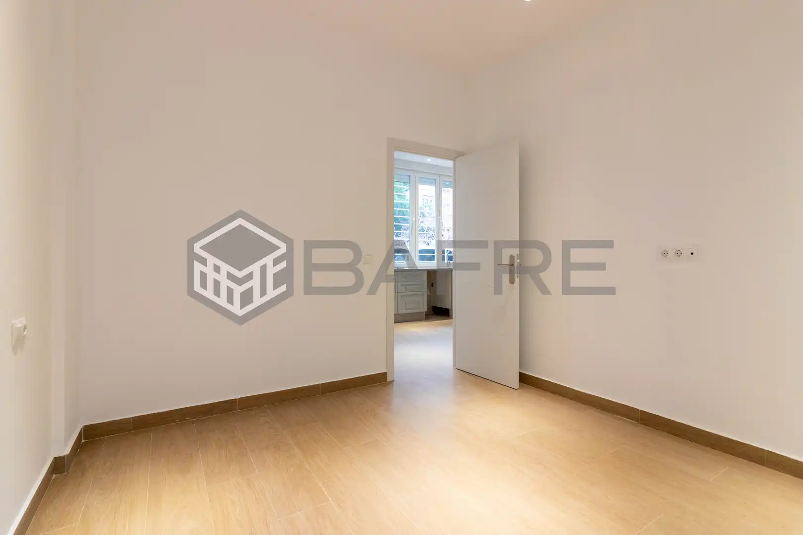 Schlafzimmer von Wohnung zum Verkauf in Madrid mit Klimaanlage und Heizung