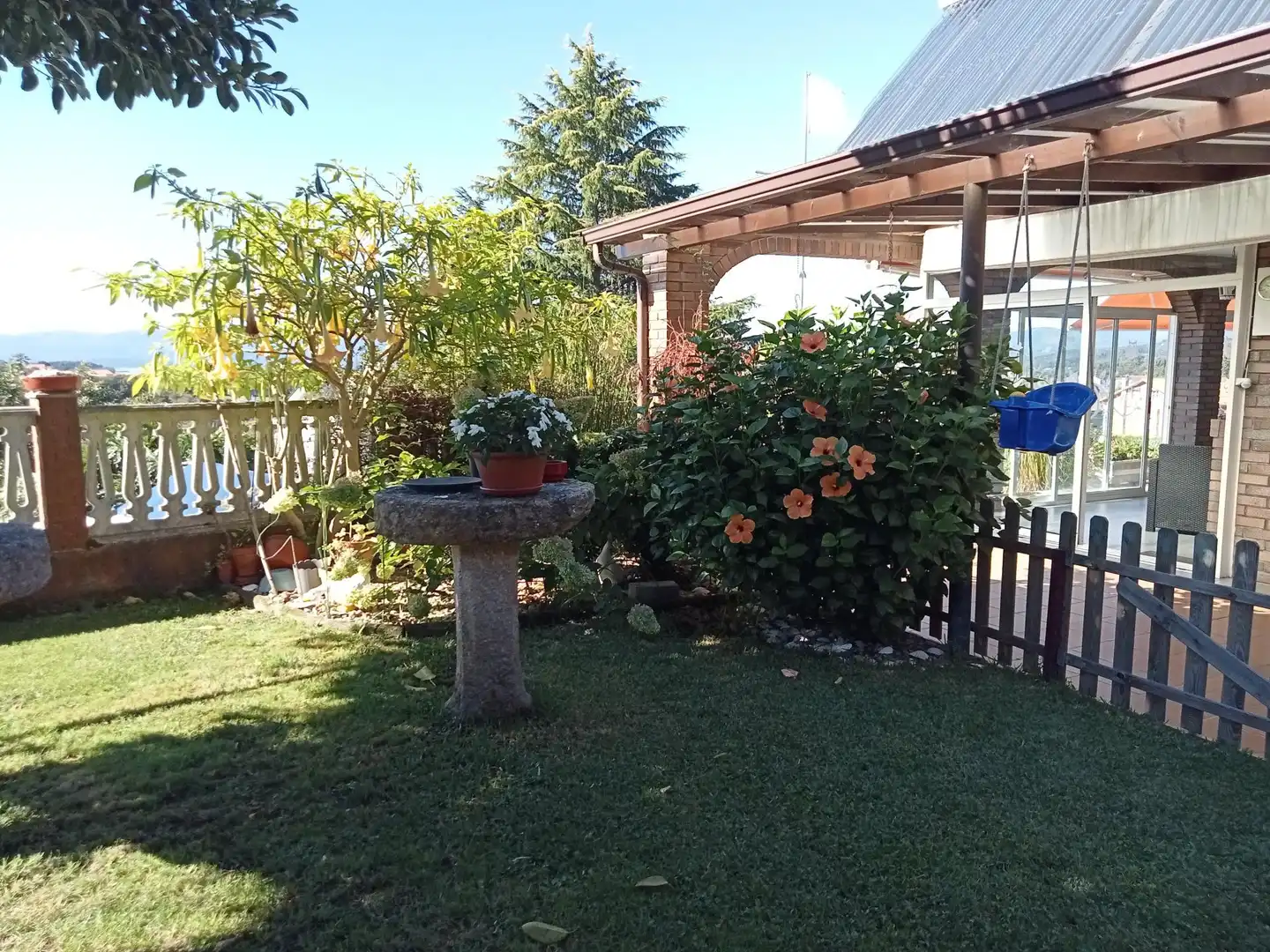 Jardín de Casa o chalet en venta en Vilagarcía de Arousa con Calefacción, Piscina y Balcón