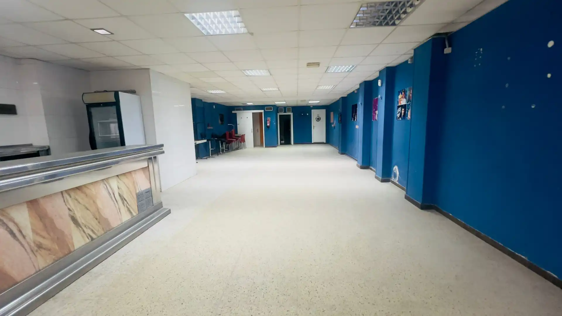 Local comercial en venta en Carrer de la Selva, imagen 2